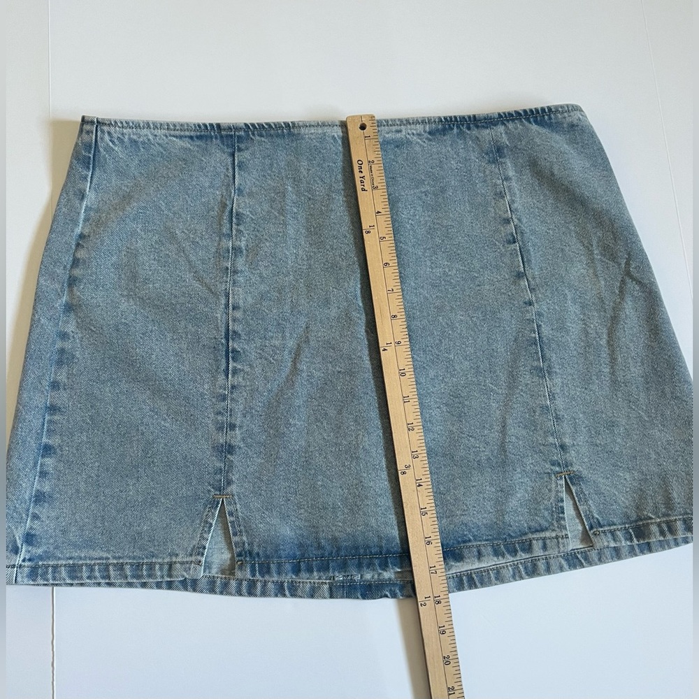 NWOT ASOS Designs Women’s Light Wash Mini Skirt SZ 16 🩵 - Picture 6 of 11